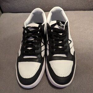 NWOT Men’s Vans Lowland ComfyCush® Skate Shoe - Black / True White Sz 12